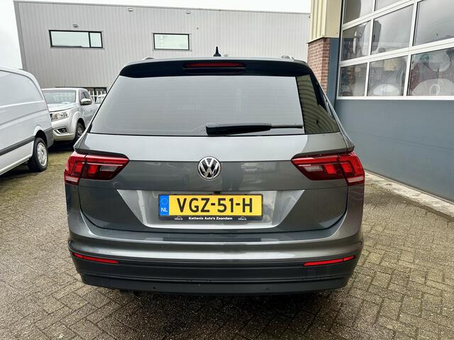 Volkswagen TIGUAN 2.0 TDI 150pk DSG/Aut. Grijs kenteken/Van Airco,Cruise,Navi,Camera,Sfeerverl,Pdc,19 Lmv
