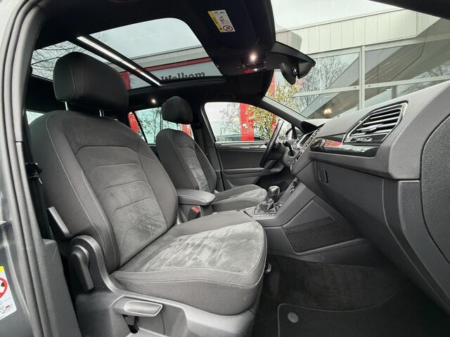 Volkswagen TIGUAN 1.5 TSI ACT *!* R-LINE *!* PANODAK/ CAMERA/ VIRTUAL/ RADAR/ 19 INCH/ LED *!*