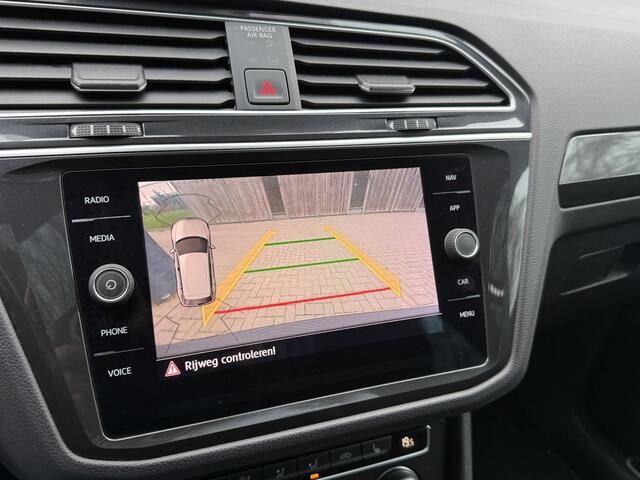 Volkswagen TIGUAN 1.5 TSI ACT *!* R-LINE *!* PANODAK/ CAMERA/ VIRTUAL/ RADAR/ 19 INCH/ LED *!*