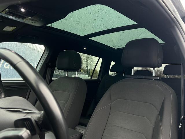 Volkswagen TIGUAN Allspace 1.5 TSI 150pk DSG Highline Business R 7p. Panoramadak Trekhaak