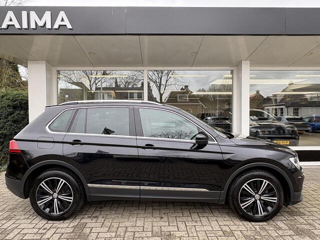 Volkswagen TIGUAN 1.4 TSI ACT Comfortline Business | Trekhaak | 1800kg trekgewicht! | Navigatie | Stoelverwarming | Weinig kilometers | Keurige staat | Parkeersensoren |