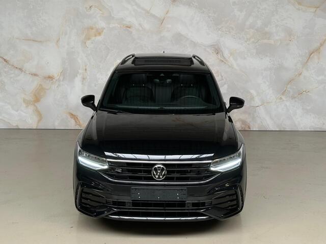 Volkswagen TIGUAN 1.5 TSI R-Line / Pano / Camera /