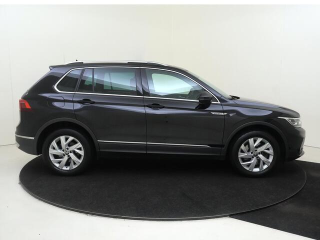 Volkswagen TIGUAN 1.4 TSI eHybrid Elegance | SoH 87% | Panoramadak | Parkeerassistent | Keyless | LED matrix verlichting | Navigatie | Achteruitrijcamera | Adpatieve cruise control | 3-zone airco |