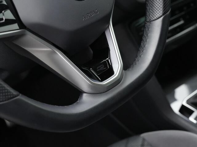 Volkswagen TIGUAN 1.4 TSI eHybrid 245 pk R-Line | Trekhaak | 360 Camera | Adaptief onderstel | IQ Light | Stuur-/achterbankverwarming