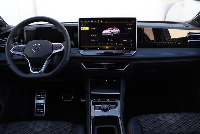 Volkswagen TIGUAN R-Line Business 1.5 150 pk DSG IQ.Light | Pano | Harman Kadon