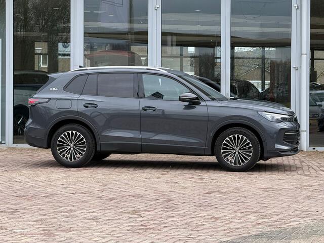 Volkswagen TIGUAN 1.5 eTSI Life Edition 150pk | Trekhaak | 360° camera | Keyless