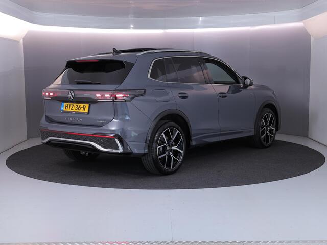 Volkswagen TIGUAN 1.5 eHybrid R-Line Edition 272 pk Automaat (DSG) | Verlengde garantie | Navigatie | Panoramadak | Parkeersensoren (Park assist) | Rondomzicht camera | Stoelverwarming v/a | R-Line |