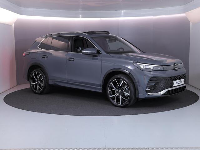 Volkswagen TIGUAN 1.5 eHybrid R-Line Edition 272 pk Automaat (DSG) | Verlengde garantie | Navigatie | Panoramadak | Parkeersensoren (Park assist) | Rondomzicht camera | Stoelverwarming v/a | R-Line |