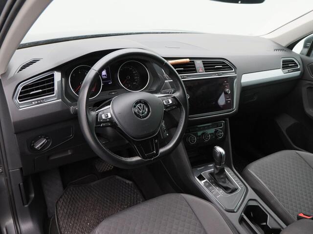 Volkswagen TIGUAN 1.5 TSi 150 Pk Automaat Comfortline Business | Adaptive Cruise | Climatronic | CarPlay | Camera | Navigatie | 17 Inch | 89.810 Km !!