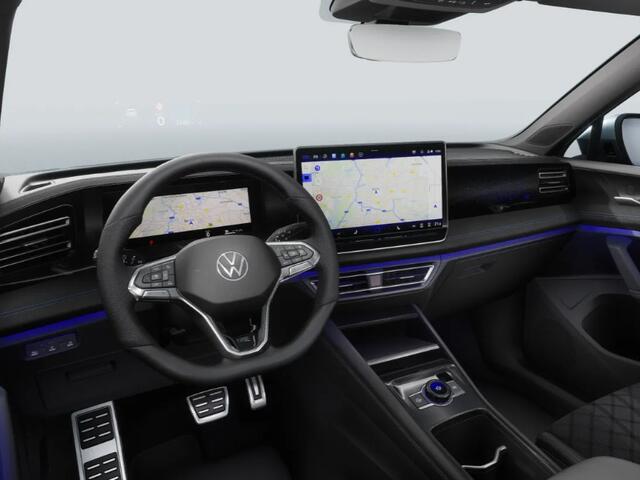 Volkswagen TIGUAN R-Line Edition 1.5 eHybrid 204 PK 6 versn. DSG · Achteruitrijcamera · Draadloze telefoonverbinding · Black Style Pakket · Panoramaschuif-kanteldak · Trekhaak inklapbaar, met elektrische ontgrendeling, incl. aanhangermanoeuvreerhulp Trailer Assist ·