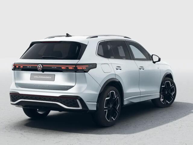 Volkswagen TIGUAN R-Line Edition 1.5 eHybrid 204 PK 6 versn. DSG · Achteruitrijcamera · Draadloze telefoonlader · Black Style Pakket · Panoramaschuif-kanteldak