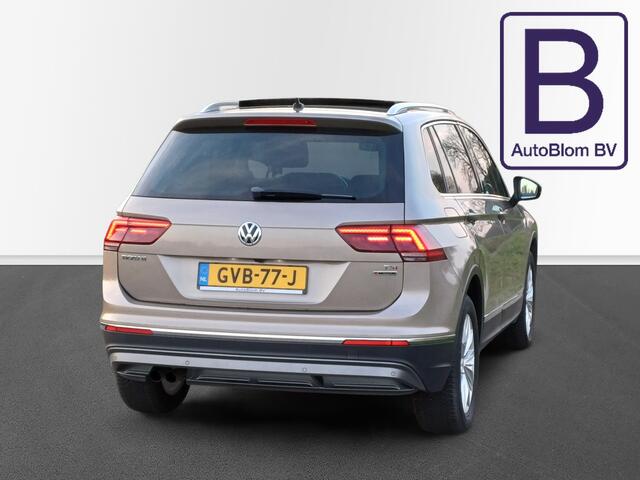 Volkswagen TIGUAN 1.4 TSI 4Motion Highline /Nieuwstaat !/Pano/Camera/Led/Navi/18 " /Ada Cruise/