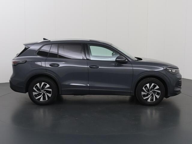 Volkswagen TIGUAN 1.5 eTSI Life Edition | Nieuw Model | Virtual Cockpit | Camera | DAB | Stoelverwarming | Apple CarPlay/Android Auto | Adaptieve Cruise Control | Ele.kofferdeksel | LED Plus | Stuurwielcerwarming |