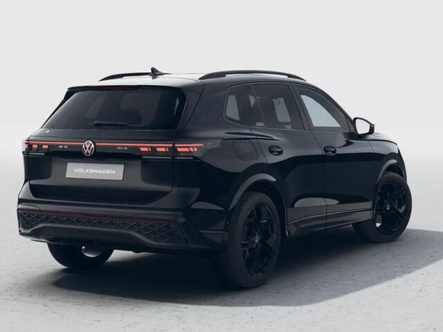 Volkswagen TIGUAN R-Line Edition 1.5 eHybrid 272 PK 6 versn. DSG · Achteruitrijcamera · Draadloze telefoonlader · Interieur Style Pakket · Panoramaschuif-kanteldak ·