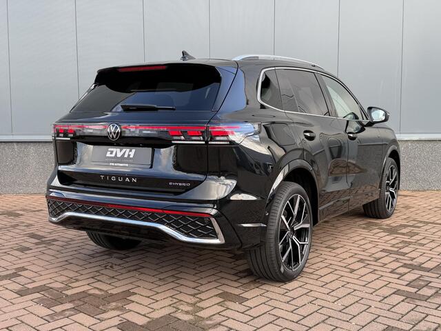 Volkswagen TIGUAN 1.5 eHybrid R-Line Edition PANO | TREKHAAK | DCC