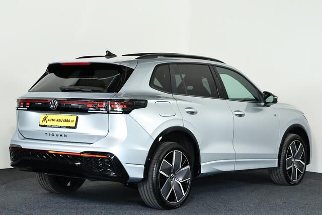 Volkswagen TIGUAN 1.5 eHybrid R-Line / Opendak / HUD / ACC / Cam