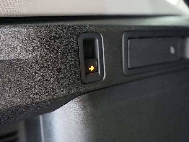 Volkswagen TIGUAN 1.5 eHybrid Elegance 204pk Plug In Hybrid | Panodak | Trekhaak af Fabriek | Adaptive Cruise | Head Up | 360 Camera | Alcantara Sportstoelen Massage | 20"L.M | IQ Light | Keyless |