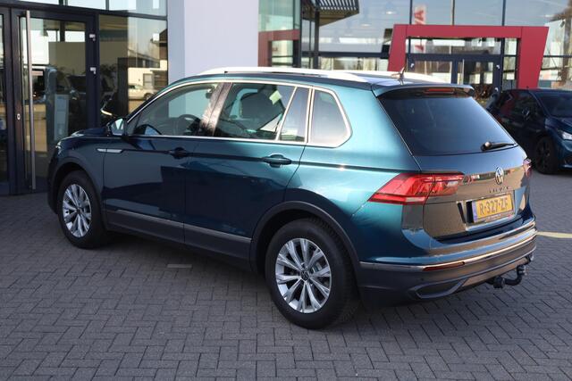 Volkswagen TIGUAN 1.5 TSI Life Business 110KW/150PK DSG, NL auto dealer onderhouden, Trekhaak, Navigatie, elektrische achterklep, digital cockpit pro, keyless entry, chroom pakket, spiegel pakket