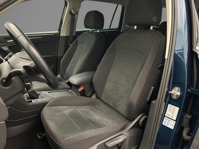 Volkswagen TIGUAN Elegance 1.4 TSI eHybrid 245pk DSG Automaat Trekhaak, Head up display, Adaptive cruise control, LED matrix koplampen, Elektrische achterklep