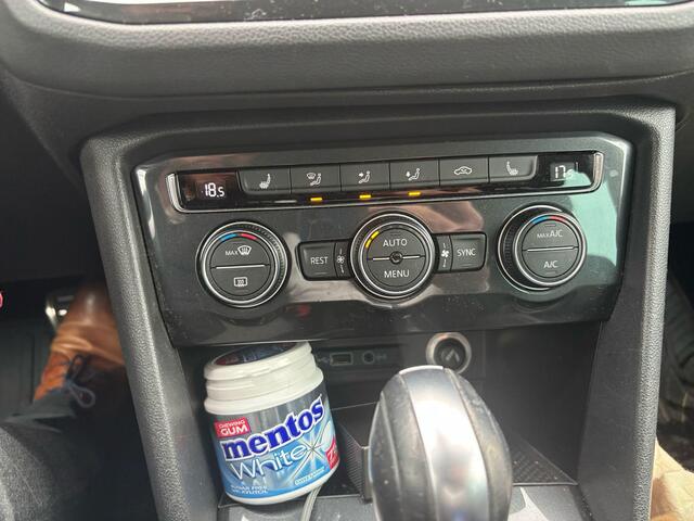 Volkswagen TIGUAN 1.5 TSI ACT Highline | 150pk | Trekhaak | Stoelverwarming | Parkeersensoren Voor & Achter | Trekgewicht 1.800kg (geremd)