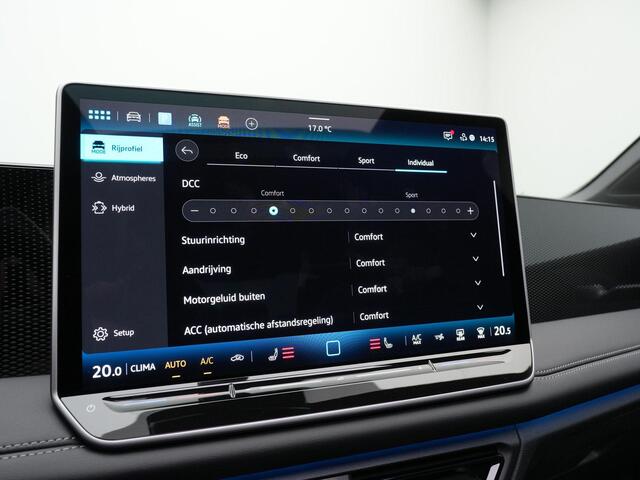 Volkswagen TIGUAN 1.5 eHybrid 204 pk Life | Panoramadak | Trekhaak | Adaptief onderstel | Head-up display | 360 Camera | Stuur-/achterbankverwarming