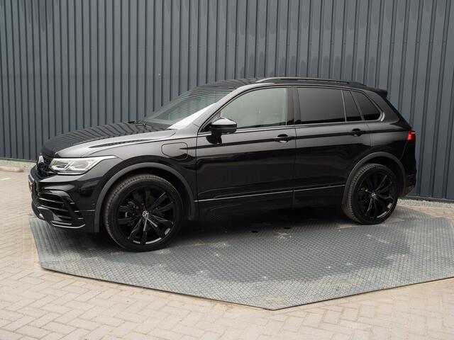 Volkswagen TIGUAN 1.4 TSI eHybrid R-Line Business+ | Panodak | 360 Camera | Trekhaak wegkl. | Head Up | Prijs Rijklaar!!