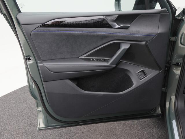 Volkswagen TIGUAN R-Line Edition 1.5 eHybrid 204 PK | Trekhaak | Panoramadak | Head-Up | 360 Camera |