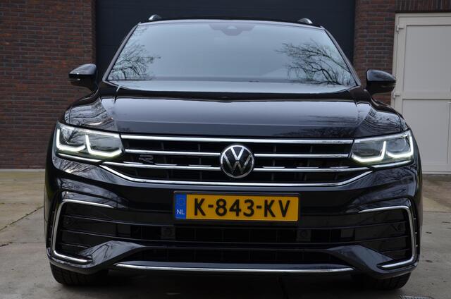 Volkswagen TIGUAN 1.5 TSI R-Line Business+ Automaat/Navi/Pdc/Ecc/Virtueel dashboard/Privacy-Glass/Cr-Controle/19-Inc Lmv/Cruise control adaptief/Koplampverlichting LED Matrix (IQ.Light)/Trekhaak