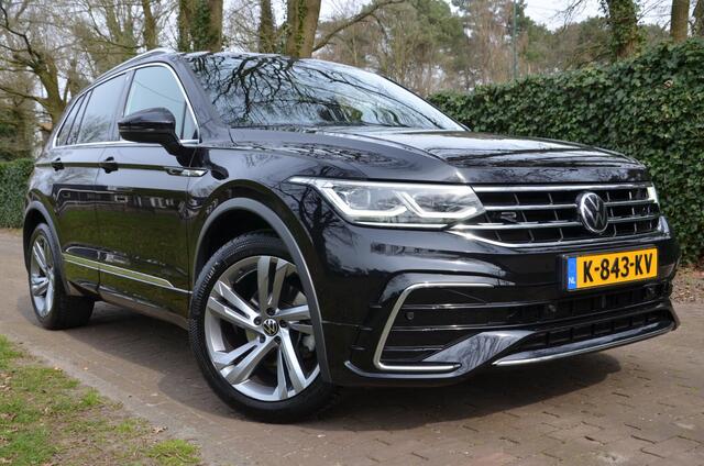 Volkswagen TIGUAN 1.5 TSI R-Line Business+ Automaat/Navi/Pdc/Ecc/Virtueel dashboard/Privacy-Glass/Cr-Controle/19-Inc Lmv/Cruise control adaptief/Koplampverlichting LED Matrix (IQ.Light)/Trekhaak