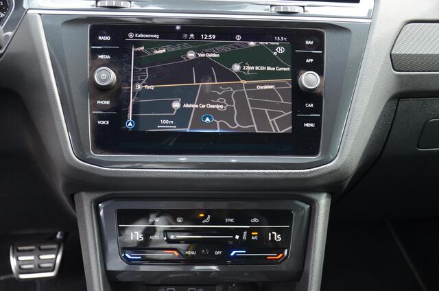 Volkswagen TIGUAN 1.5 TSI R-Line Business+ Automaat/Navi/Pdc/Ecc/Virtueel dashboard/Privacy-Glass/Cr-Controle/19-Inc Lmv/Cruise control adaptief/Koplampverlichting LED Matrix (IQ.Light)/Trekhaak