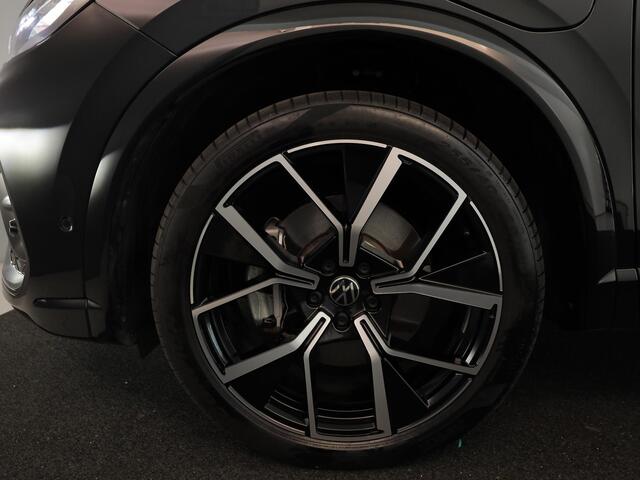 Volkswagen TIGUAN 1.5 eHybrid R-Line Edition 272 pk Automaat (DSG) | Verlengde garantie | Navigatie | Panoramadak | Parkeersensoren (Park assist) | Rondomzicht camera | Stoelverwarming v/a | R-Line |