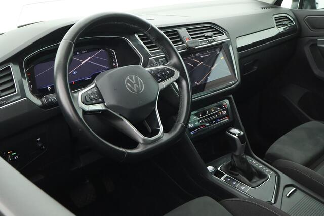 Volkswagen TIGUAN 1.5 TSI 150pk DSG Elegance Trekhaak 360Camera IQ.Light Headup Keyless Virtual Cockpit Navigatie