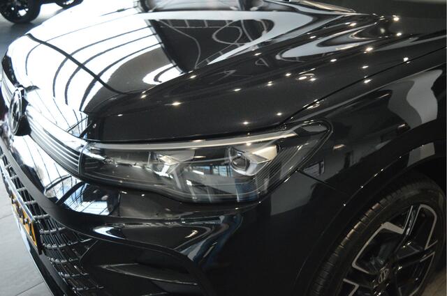 Volkswagen TIGUAN 2.0 TDI 3X R-LINE Black Style camera 20 inch 150 pk !!