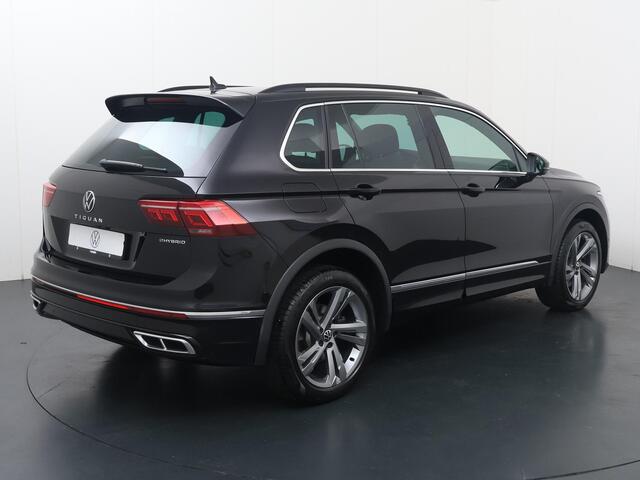 Volkswagen TIGUAN 1.4 TSI eHybrid R-Line Business+ | 245 PK | SoH 94% | Matrix LED koplampen (IQ.Light) | Achterklep easy open & close | 19" LM velgen | Achteruitrijcamera |