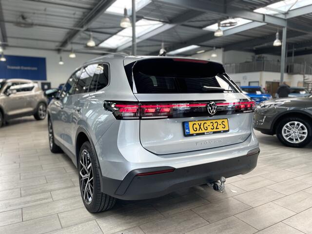 Volkswagen TIGUAN 1.5 eHybrid 204 pk Life Edition | Trekhaak | 360° Camera | 20" | Adapt. cruise | El. a. klep | 1e eig. | 1800 kg trekgewicht