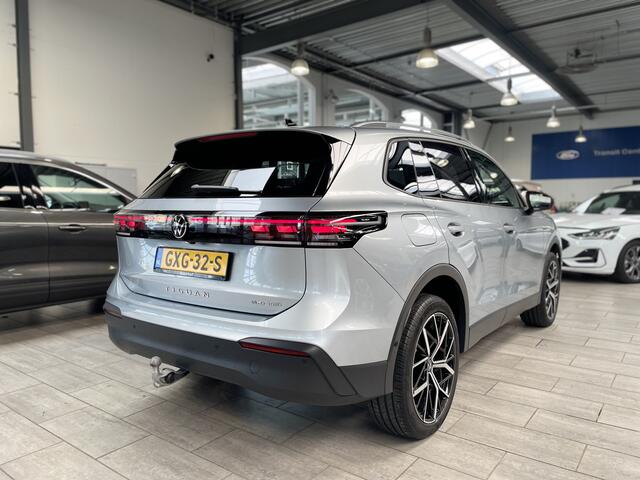 Volkswagen TIGUAN 1.5 eHybrid 204 pk Life Edition | Trekhaak | 360° Camera | 20" | Adapt. cruise | El. a. klep | 1e eig. | 1800 kg trekgewicht