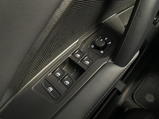 Volkswagen TIGUAN 1.5 eHybrid 204 pk Life Edition | Trekhaak | 360° Camera | 20" | Adapt. cruise | El. a. klep | 1e eig. | 1800 kg trekgewicht