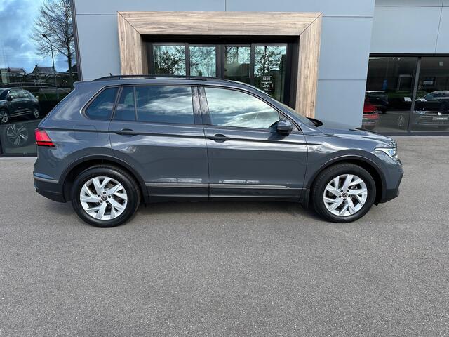 Volkswagen TIGUAN 1.5 TSI 150pk DSG Life | Trekhaak | Standkachel | Ergo stoel | Camera | Carplay | Rijklaar incl. garantie
