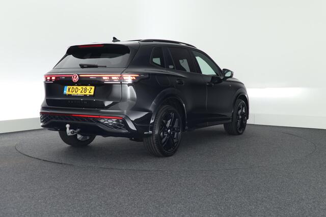 Volkswagen TIGUAN 1.5 272pk eHybrid R-Line Edition Black Style Trekhaak 360Camera Keyless Massage Virtual Cockpit Panoramadak Navigatie