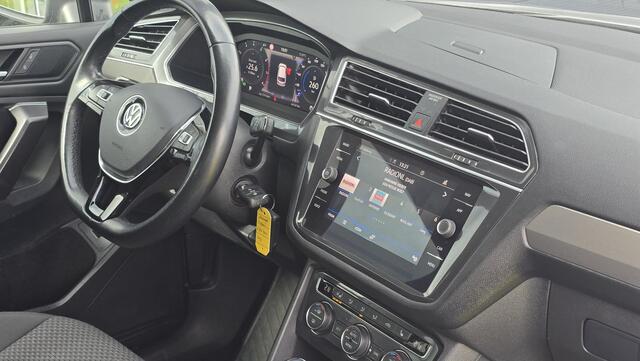 Volkswagen TIGUAN Allspace 1.5 TSI Comfortline Business 7p. | Automaat | Stuur & Stoelverwarming | Carplay | Trekhaak | 360° camera | HUD | ACC | LED