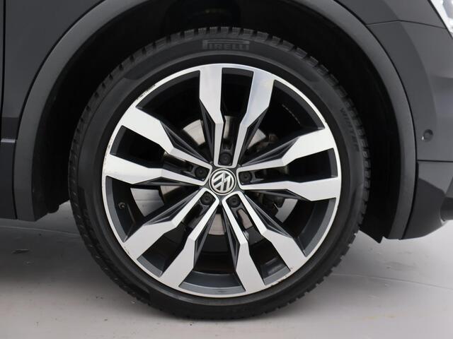 Volkswagen TIGUAN 1.5 TSI ACT DSG R-LINE HIGHLINE + PANORAMA | 20 INCH | VIRTUAL | MASSAGE | ADAPTIVE | CAMERA