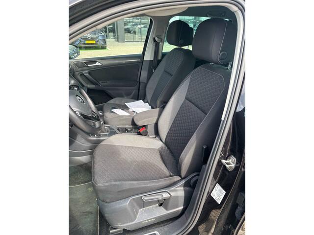 Volkswagen TIGUAN 1.4 TSI Comfortline Business | VERWACHT | Navi | Clima | Stoelverwarming |