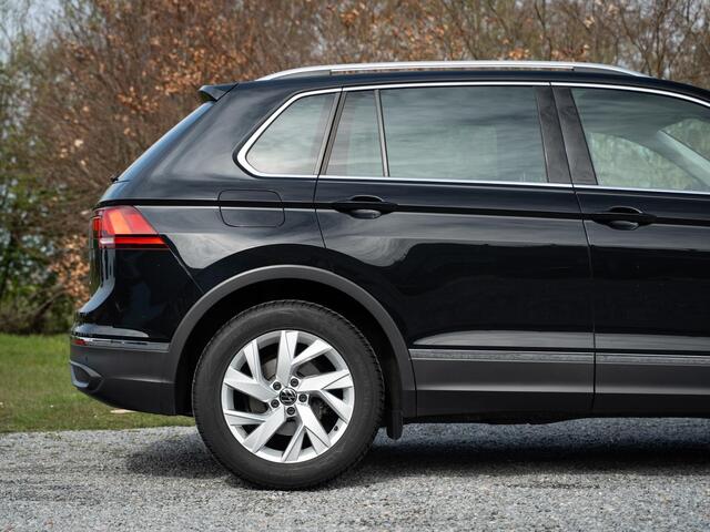 Volkswagen TIGUAN 1.5 TSI Elegance // winter pakket // PDC // ACC