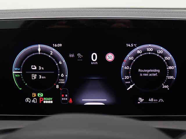 Volkswagen TIGUAN 1.5 eHybrid Life Edition 204PK DSG Pano-Schuifdak, Trekhaak, 19" LM Velgen, Navi via apple carplay/android auto, Stoel-stuurverwarming, Keyless, Elektr. Achterklep, Side Assist
