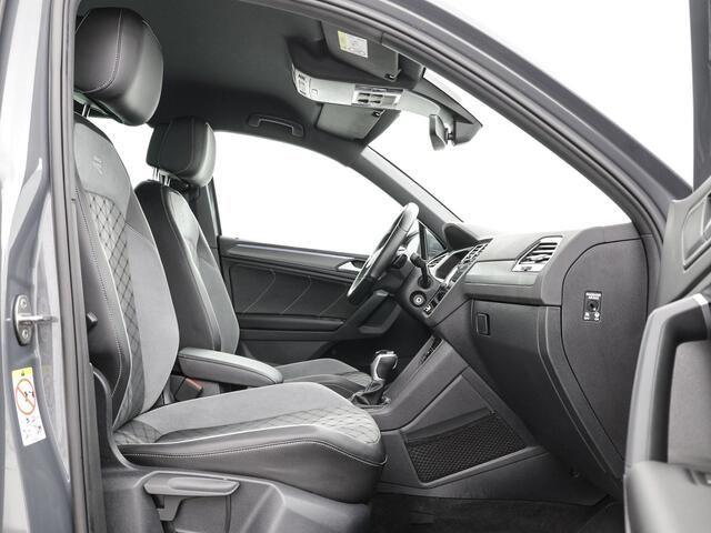 Volkswagen TIGUAN 1.5 TSI 150pk DSG R-Line · Apple/Android Car Play · Navigatie · P-Sensoren · Elek. Trekhaak · 19'' Inch ·