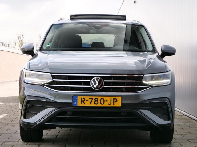 Volkswagen TIGUAN 1.5 TSI 150pk Allspace Life Automaat Schuifdak / trekhaak / Camera / 7-persoons