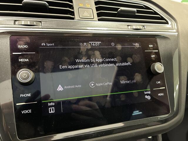 Volkswagen TIGUAN 1.4 TSI 245pk DSG eHybrid Active · Panoramadak · Apple/Android Car Play · Wegklapbare Trekhaak · Stoelverwarming · 17'' Inch ·