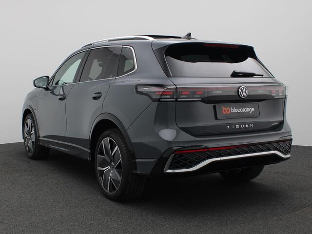 Volkswagen TIGUAN 1.5 eHybrid R-Line Edition 204PK DSG Pano-Schuifdak, Achteruitrijcamera, 20" LM Velgen, Keyless, Side Assist, Stoel-Stuurverwarming