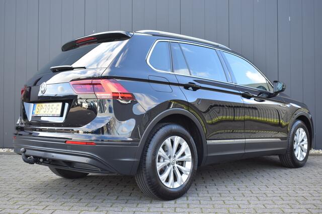 Volkswagen TIGUAN 1.4 TSi Comfortline Business ECC | Carplay | Full Map Navi | Trekhaak | Dealer Onderhouden!!