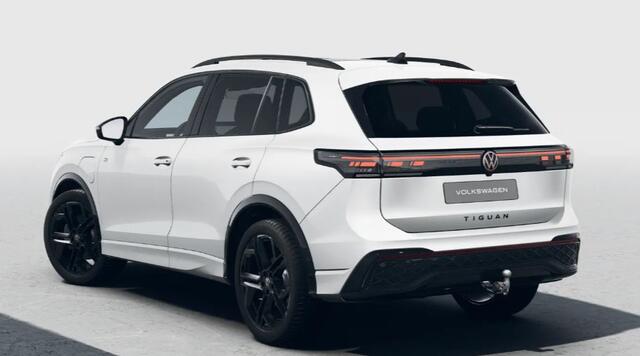 Volkswagen TIGUAN 1.5 eHybrid 272PK R-Line Business / Fabrieksgarantie tot 27-08 2028 / Trekhaak / Leer / Panoramadak / 20'' LMV / VW